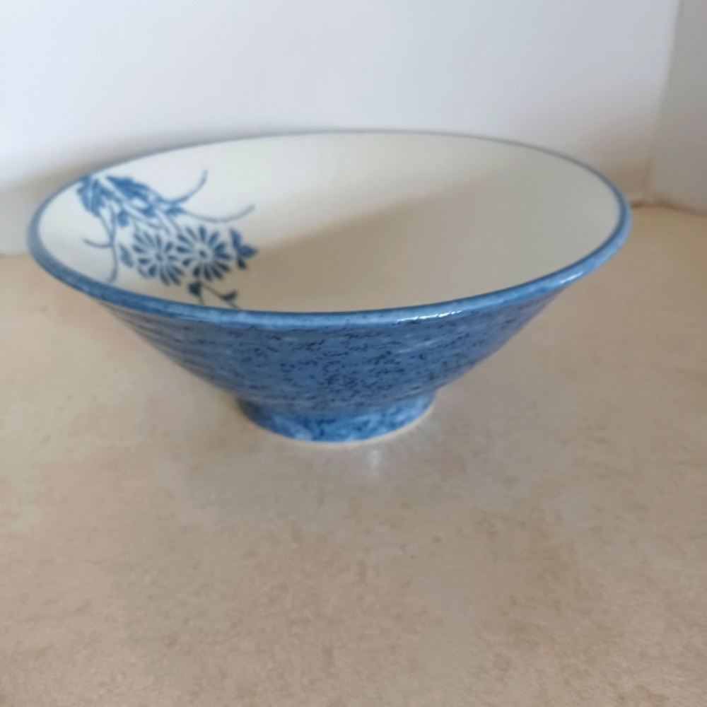 NEW Japanese Floral Blue Footed Heavyweight Serving Bowl